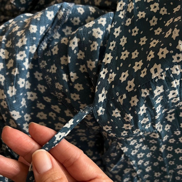 Faithfull the Brand Rivera light blue floral wrap dress size 2 - Picture 9 of 9